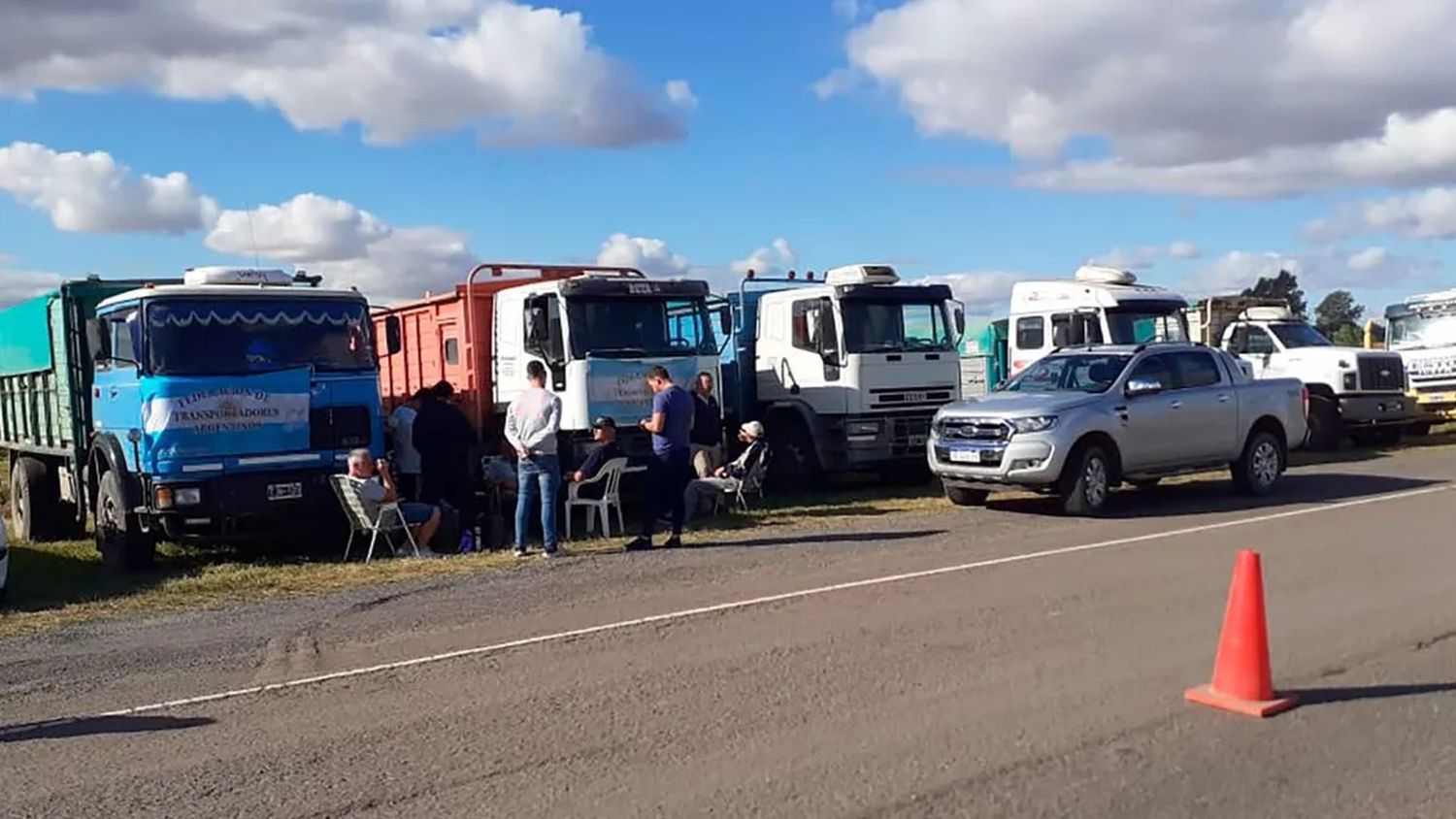 La suba de tarifas impidió el acuerdo, sigue el paro