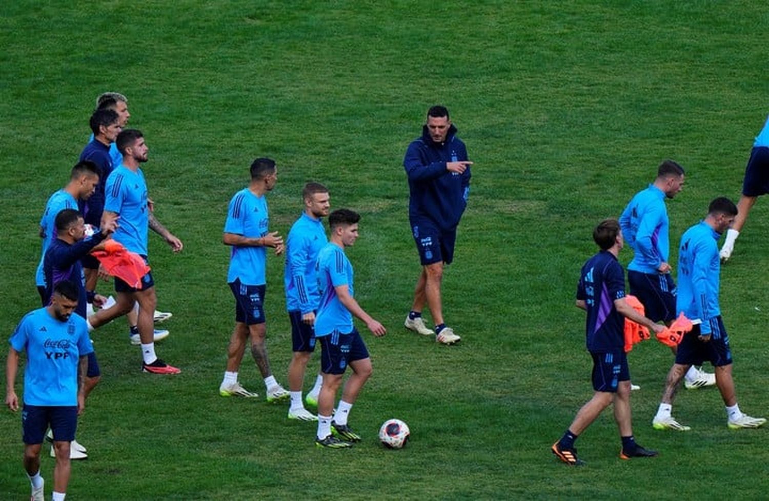 El partido se llevará a cabo en el estadio  Hernando Siles.