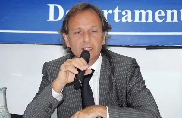 Acusado de cobrar coimas, se suicidó el ex funcionario Jorge Delhon