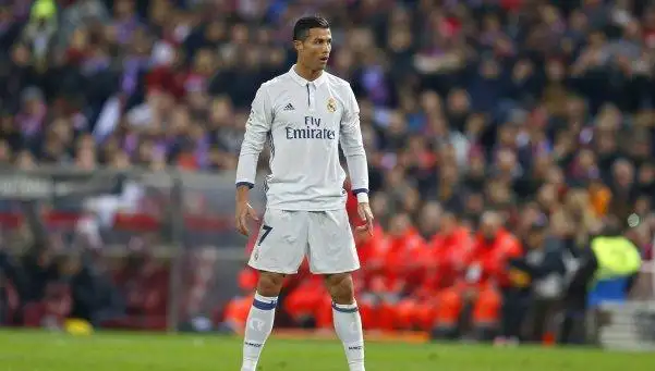 El Real goleó al Atlético en el clásico madrileño, con un triplete de CR7