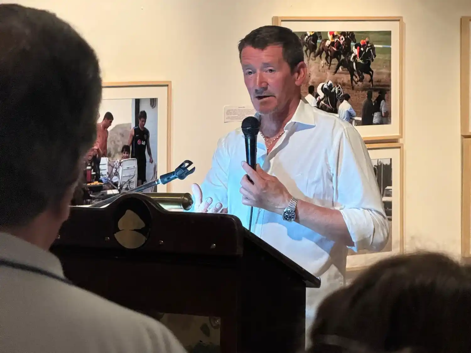 “Estas fotos no son mías, son de Tandil”, aseguró Rody Becchi.