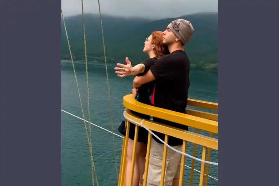 Rusher y Angela recrearon la escena más famosa