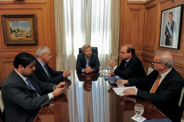 Frigerio anunció obras para pasos fronterizos con Chile 