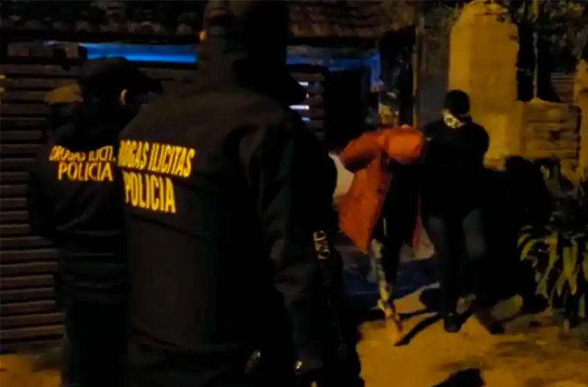 Detienen a una mujer por venta de cocaína y marihuana en Faro Norte