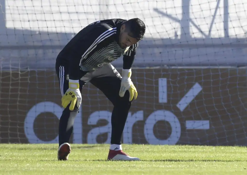 Sergio Romero se lesionó y no estará en el Mundial