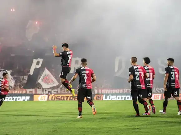 Newell’s enfrenta a Argentinos Juniors en el inicio de la fecha 13 del Clausura 2025