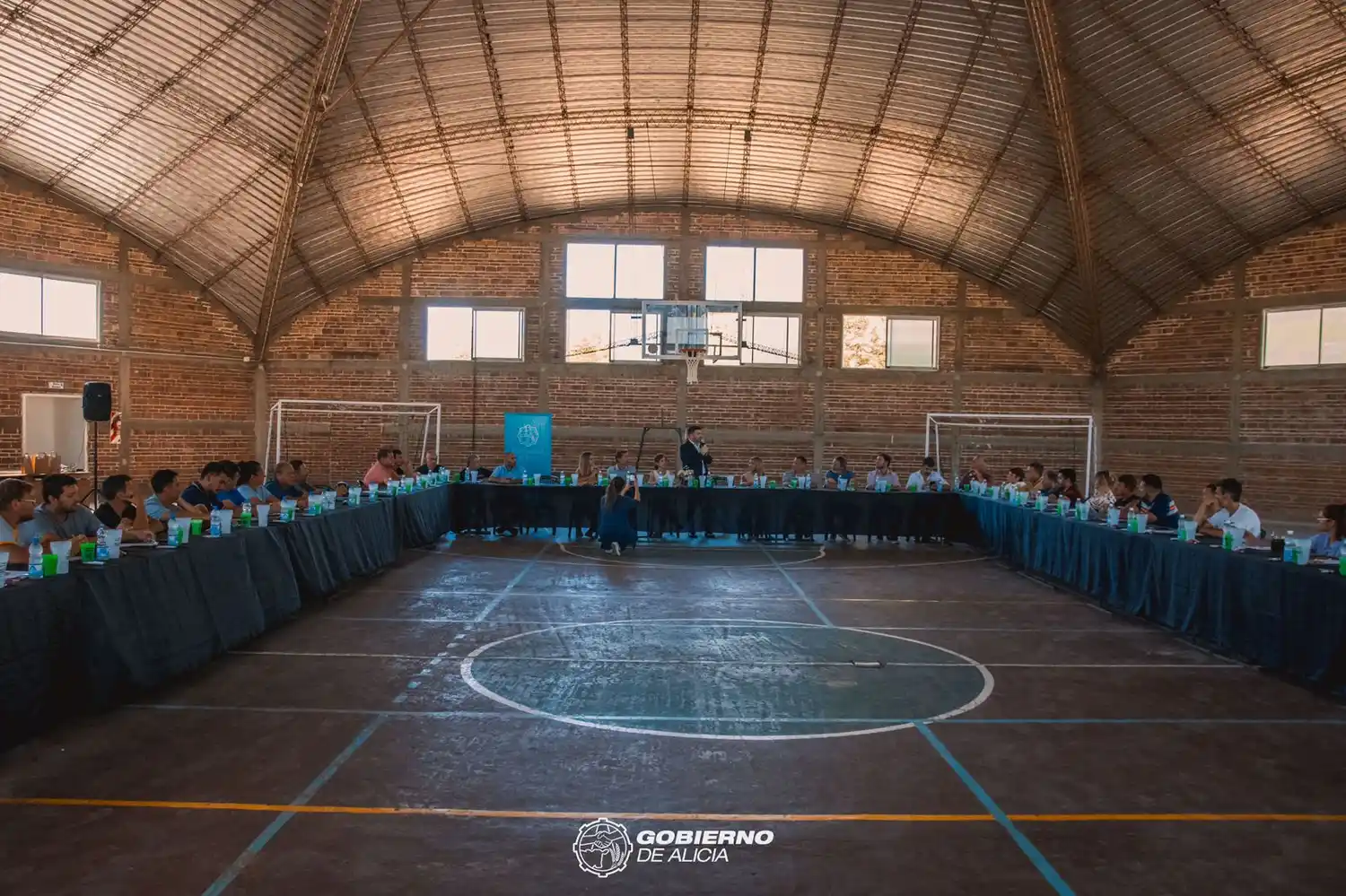 Encuentro directores Deportes en Alicia