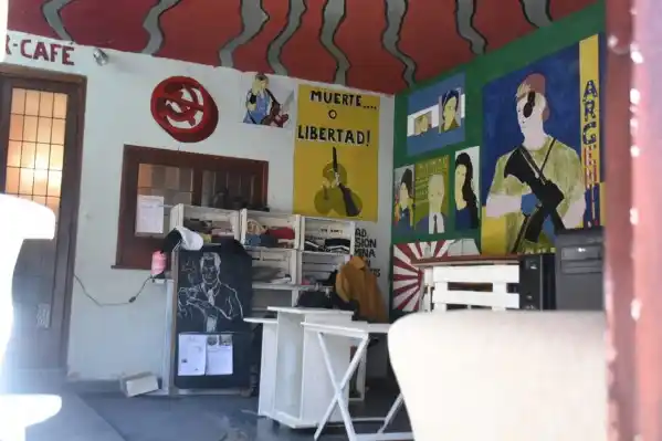 Atentado contra la vicepresidenta: Allanaron local de “ultra-derecha” de La Plata y detuvieron a una persona