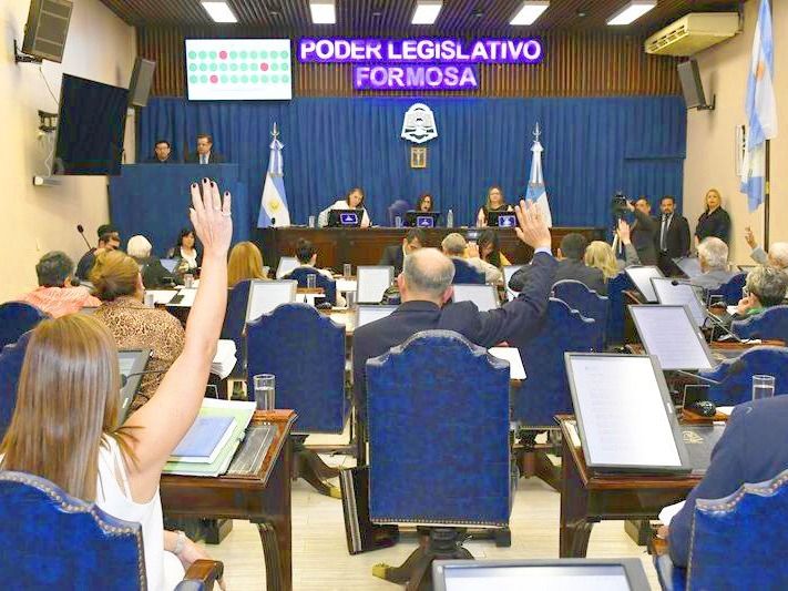 La Convención Constituyente convocó a suplentes
tras renuncias y exclusión de convencionales