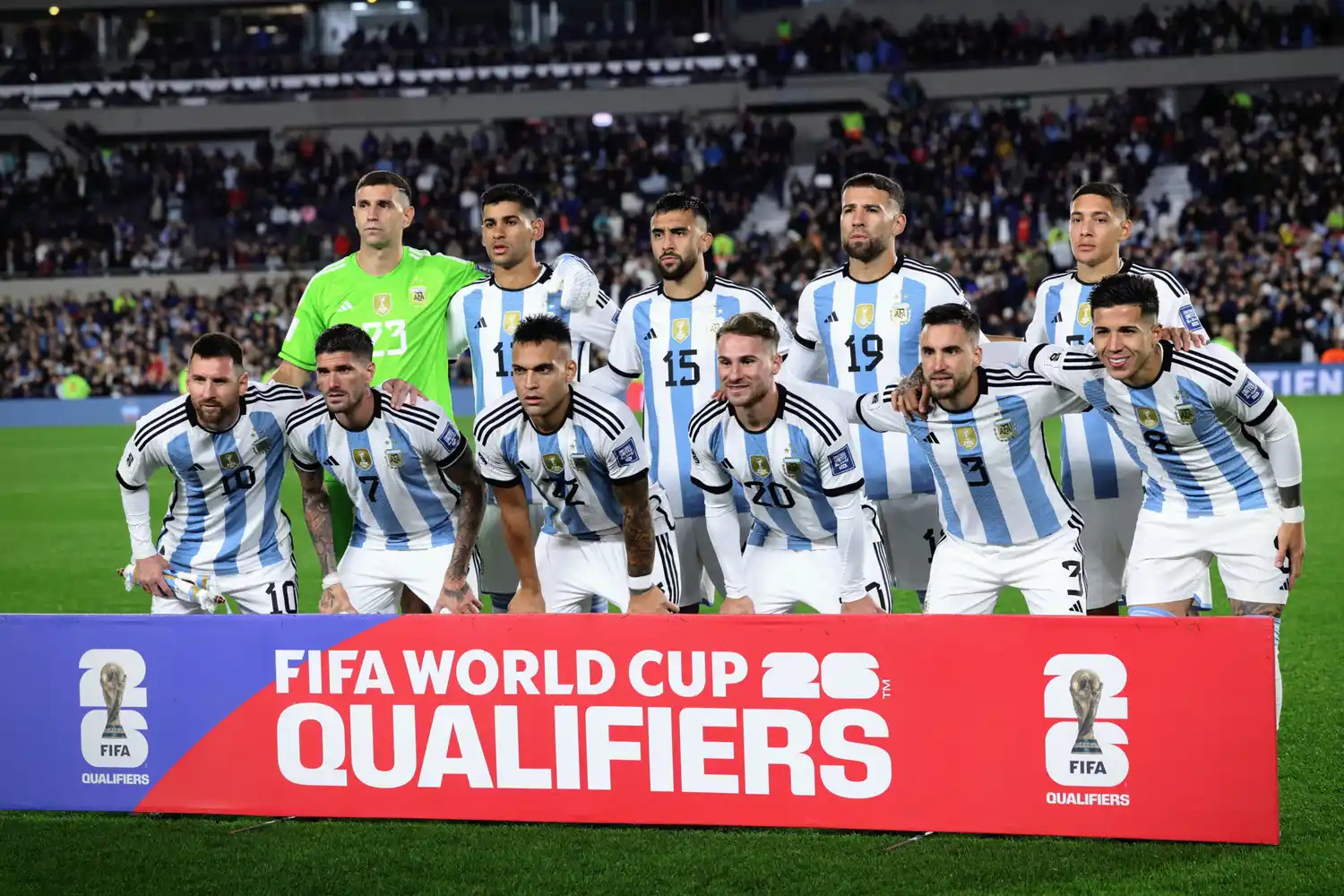 La Argentina venció a Ecuador con un golazo de tiro libre