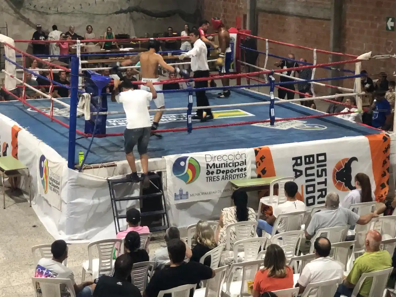 Copetonas se puso los guantes