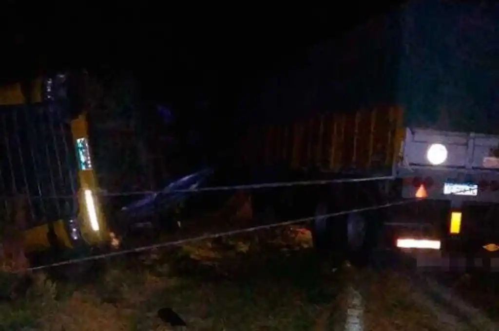 Ruta 4: dos camiones protagonizaron un fuerte choque cerca de Cululú