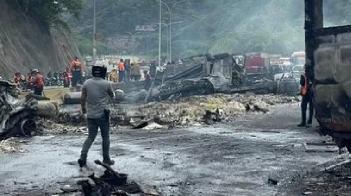 Asciende a 27 los fallecidos en la tragedia de la Autopista Gran Mariscal de Ayacucho