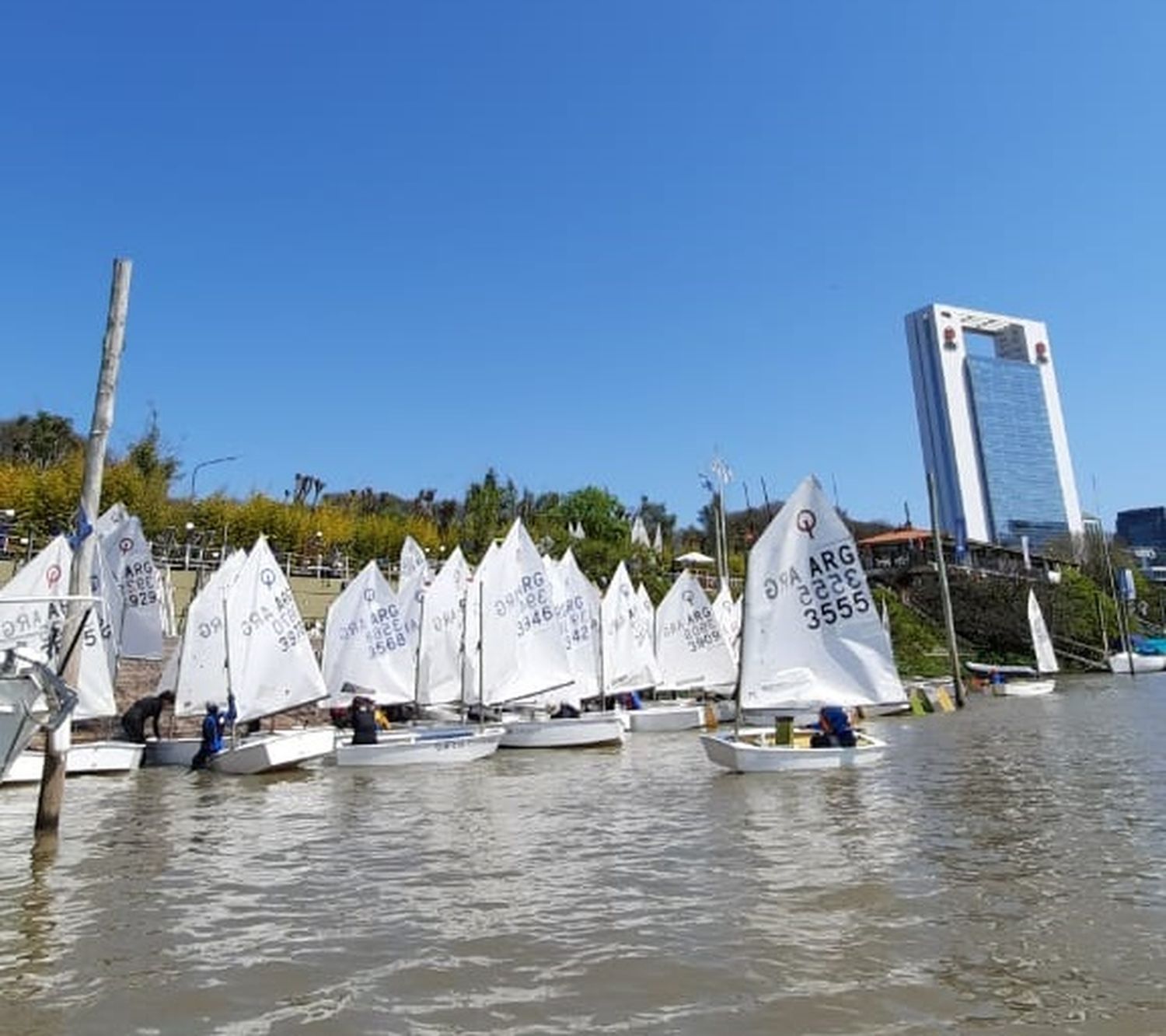 Semana de Buenos Aires: Delfina Kuttel se subió al podio en optimist timoneles