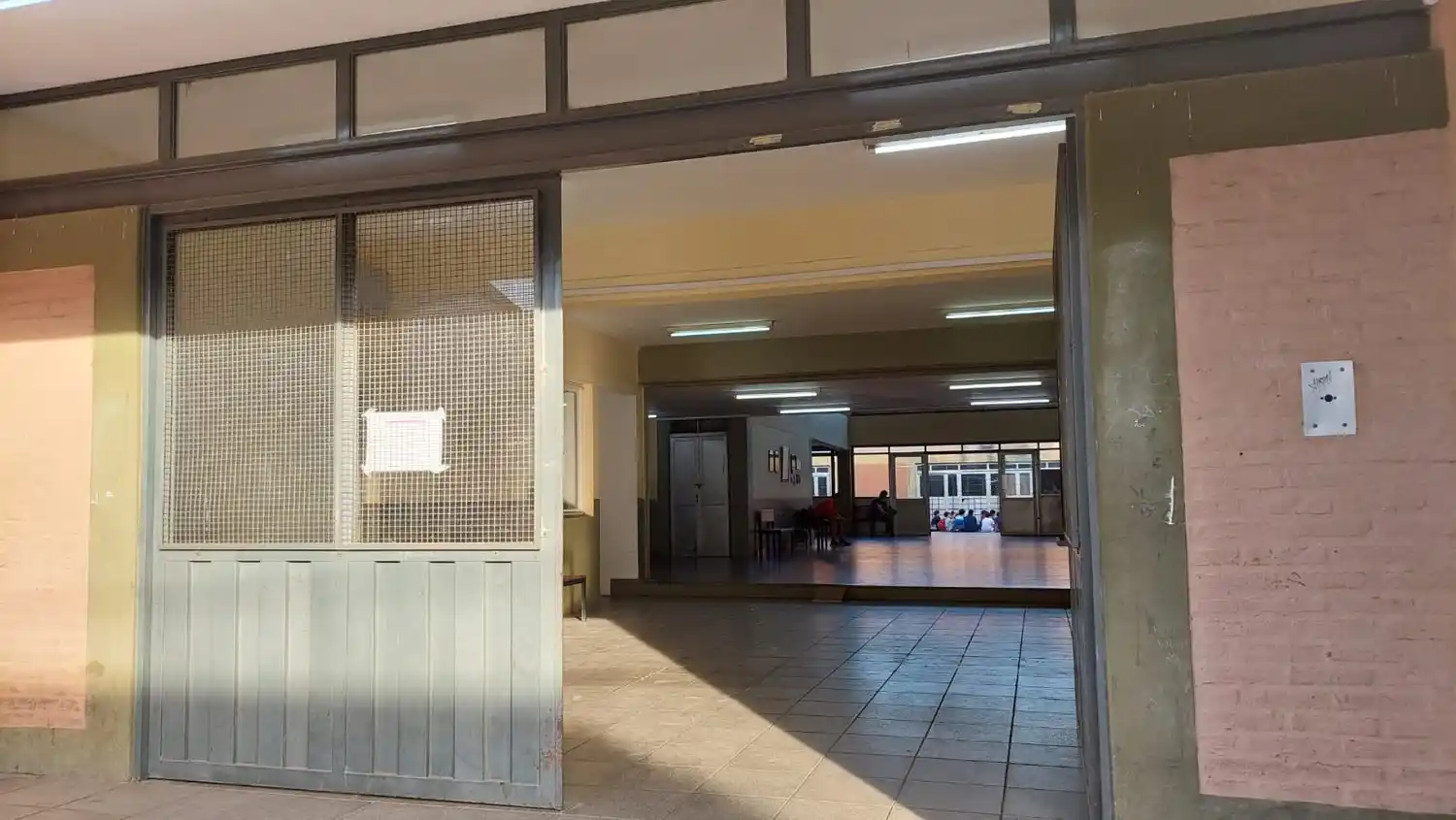 Ola de calor y clases: padres retiraron antes a estudiantes por las temperaturas extremas