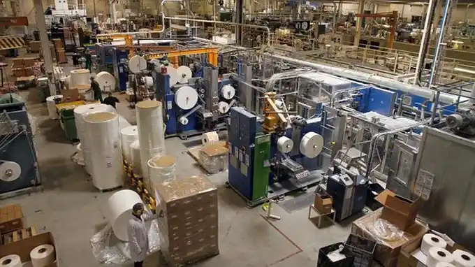 A PUNTO DE CIERRE: industrias reducen personal para sobrevivir en pandemia