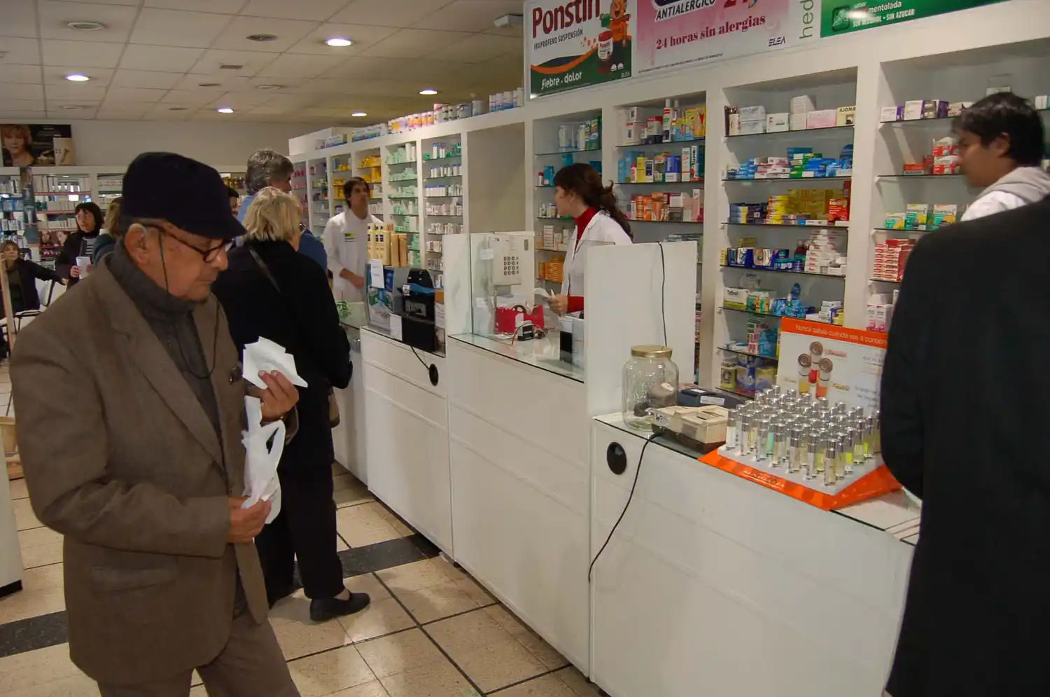 Un ataque informático traba las ventas de medicamentos en farmacias