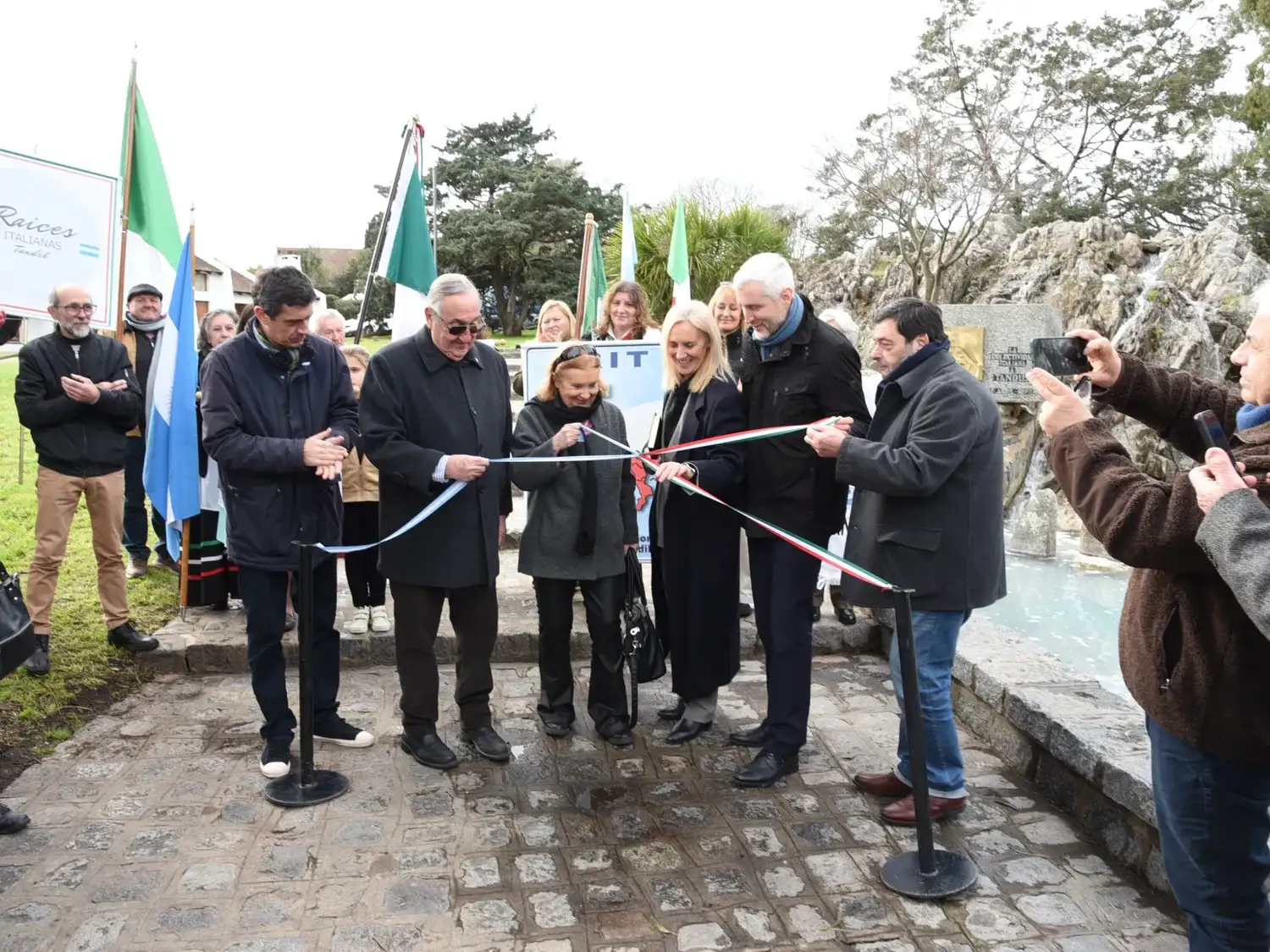 El espacio ahora lleva el nombre de Plaza Italia.