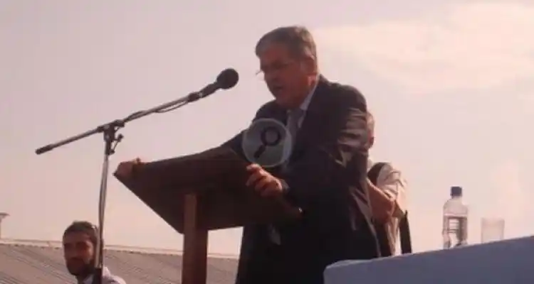 De Vido inauguró un barrio en Baradero