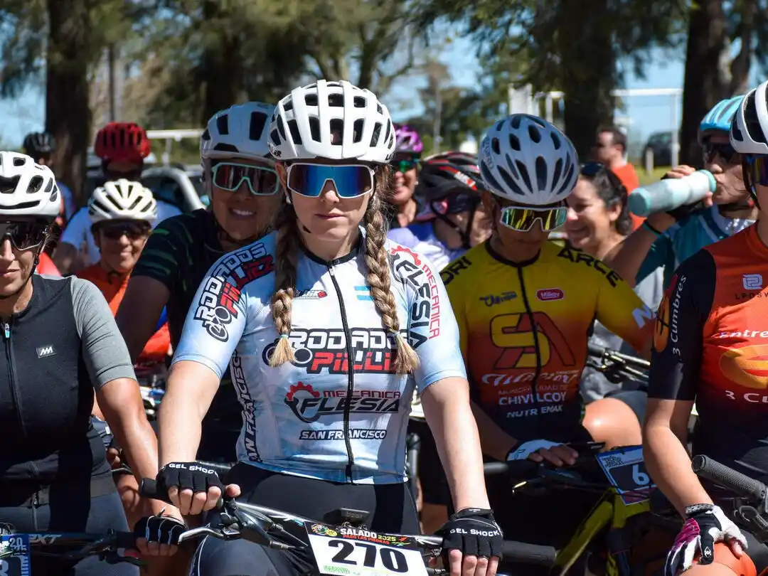 La pedalista fue segunda en la general y primera en su categoría.