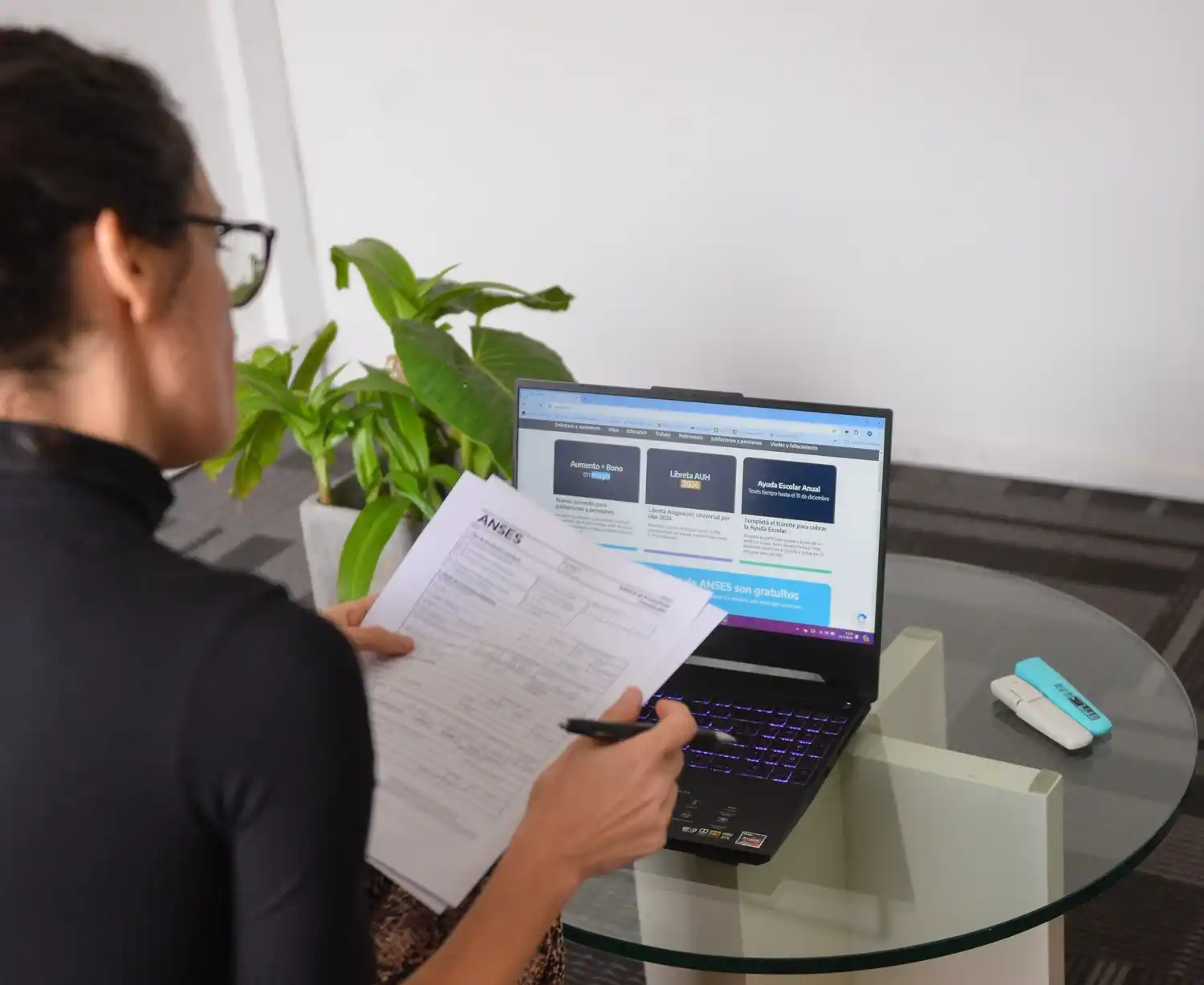 Jubilados y pensionados ya pueden designar un apoderado ante ANSES para cobrar su prestación o realizar trámites.