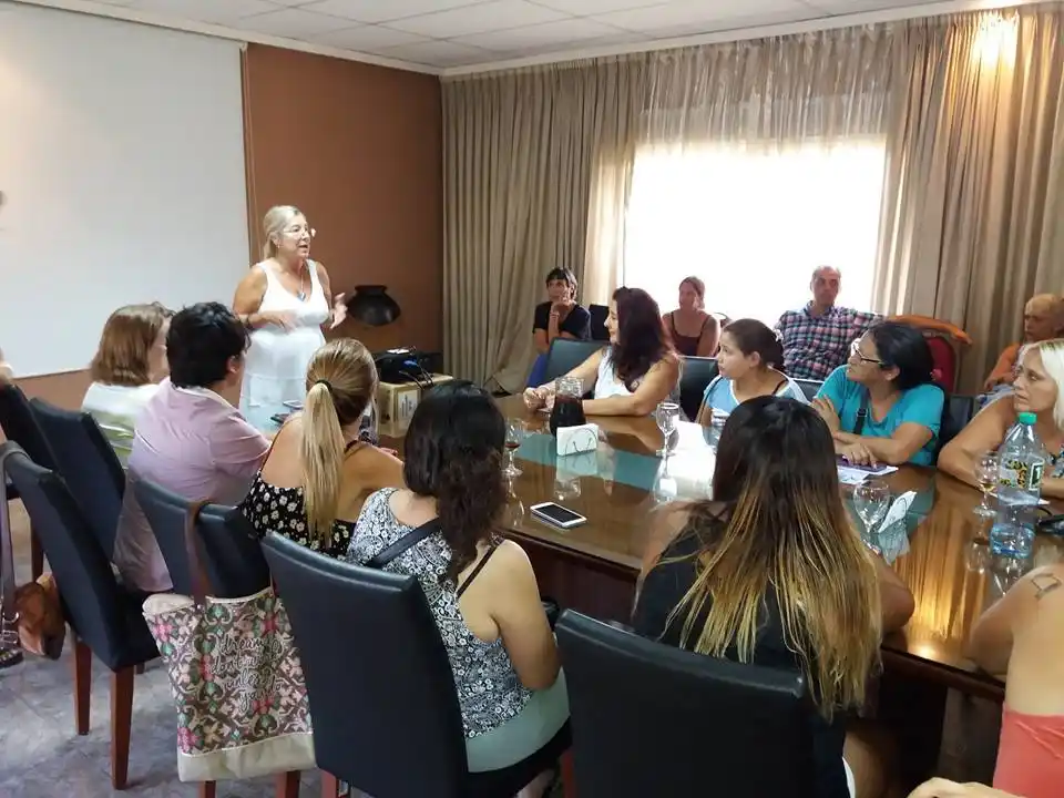 #8MParo Trabajadoras municipales de Ituzaingó adherirán al paro de mujeres