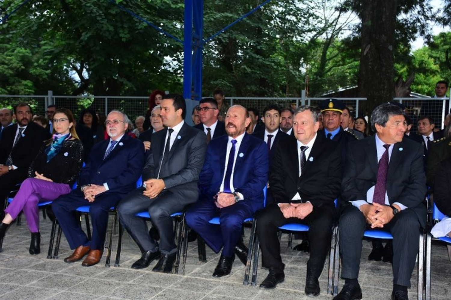 El Gobernador inauguró dos escuelas más en Herradura