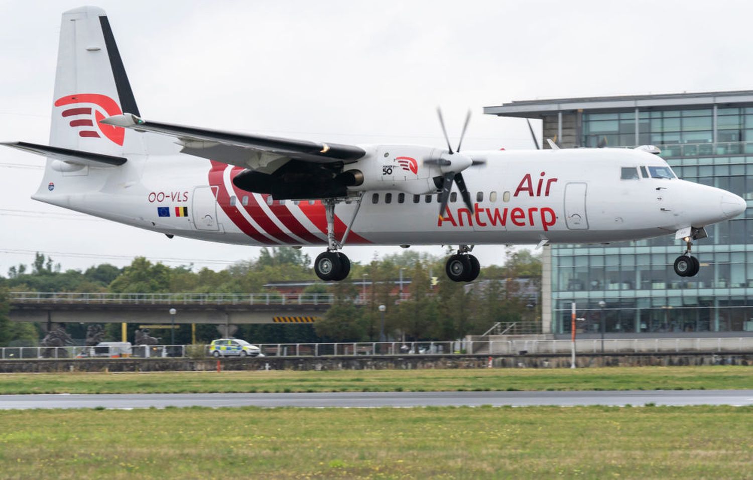 Con el cierre de otra aerolínea, el Fokker 50 está cerca de desaparecer de Europa