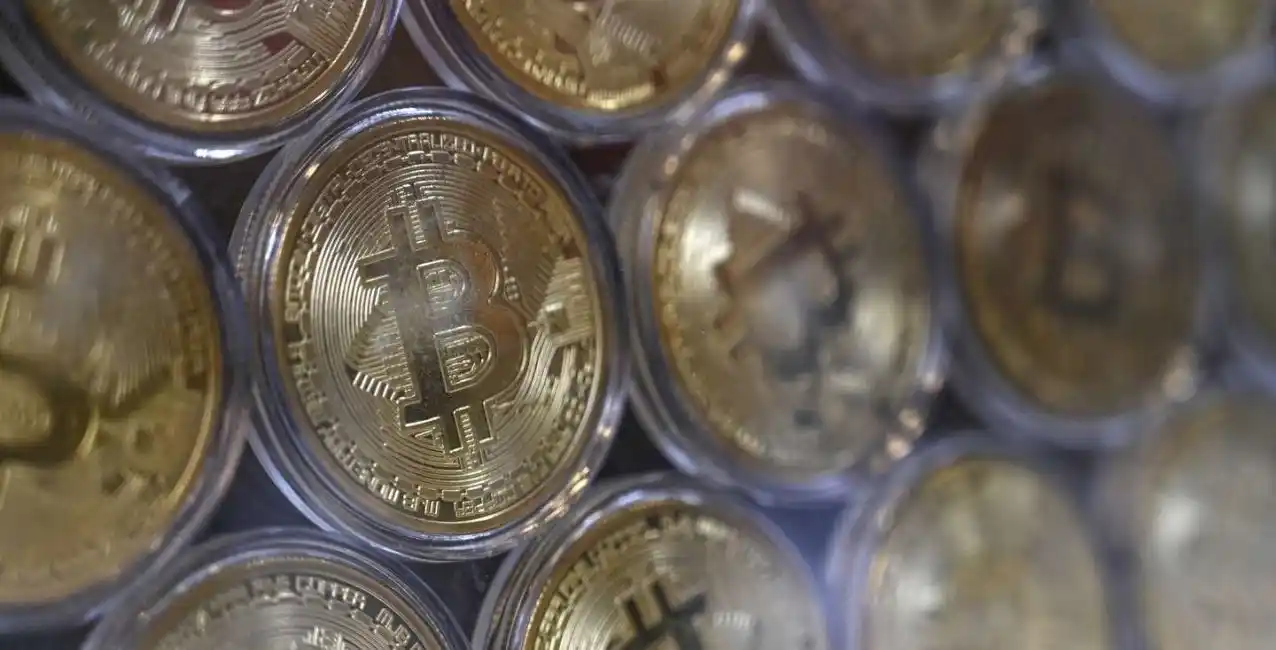 Las operaciones con bitcoin y otras criptomonedas pagarán el Impuesto al Cheque