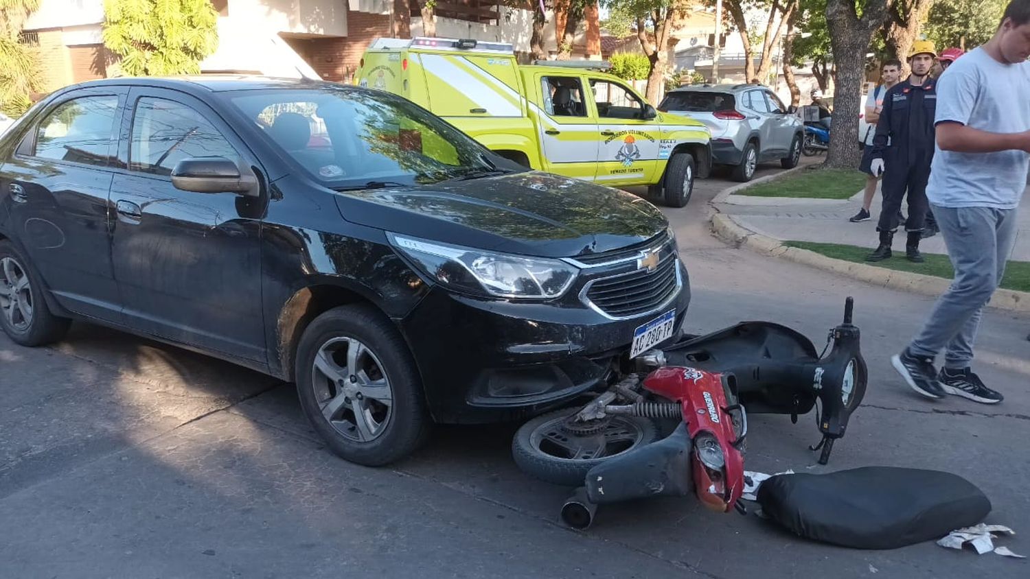 El siniestro tuvo lugar en la tarde este miércoles, en Saavedra y Maipú. Crédito: Bomberos de Venado Tuerto.