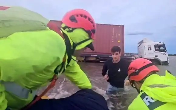 Son 2500 los evacuados por las inundaciones en la provincia de Buenos Aires