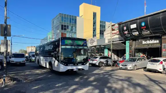 Otro aumento en subtes y colectivos del AMBA: el boleto mínimo supera los $500 y se agranda la brecha tarifaria