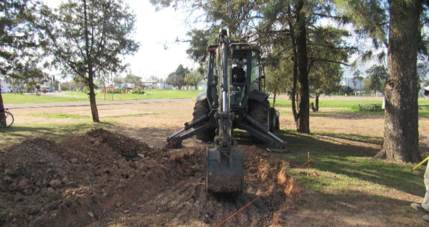 El Municipio de Larroque comenzó a poner en valor un parque ubicado en el ingreso a la localidad