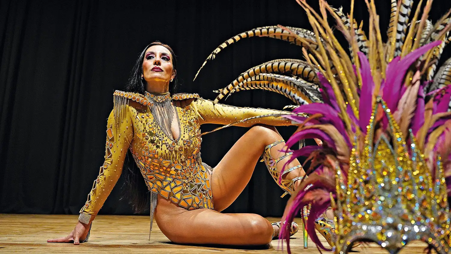 Aylen Fontanesi, la pasista que fue por su sueño y armó su propia escuela de carnaval.