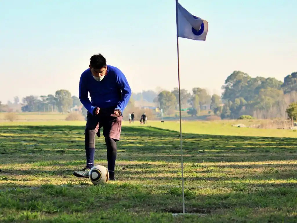 Gastón Hernández ganó la fecha local de footgolf