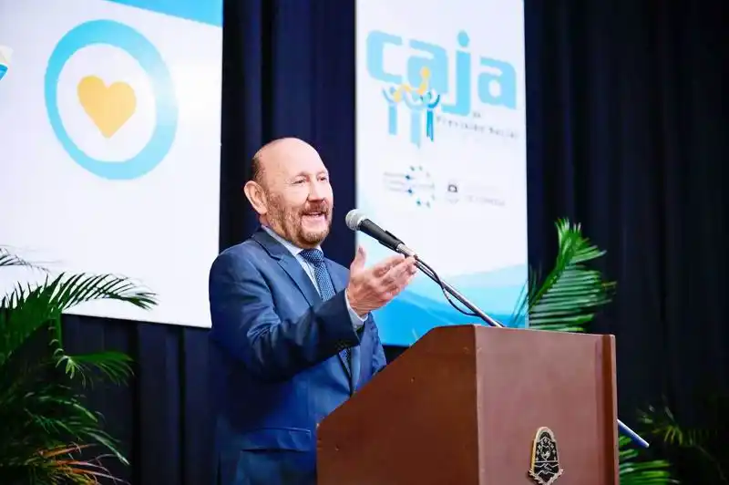 Insfrán: “El formoseño es libre, 
vota a quien quiere y como quiere”