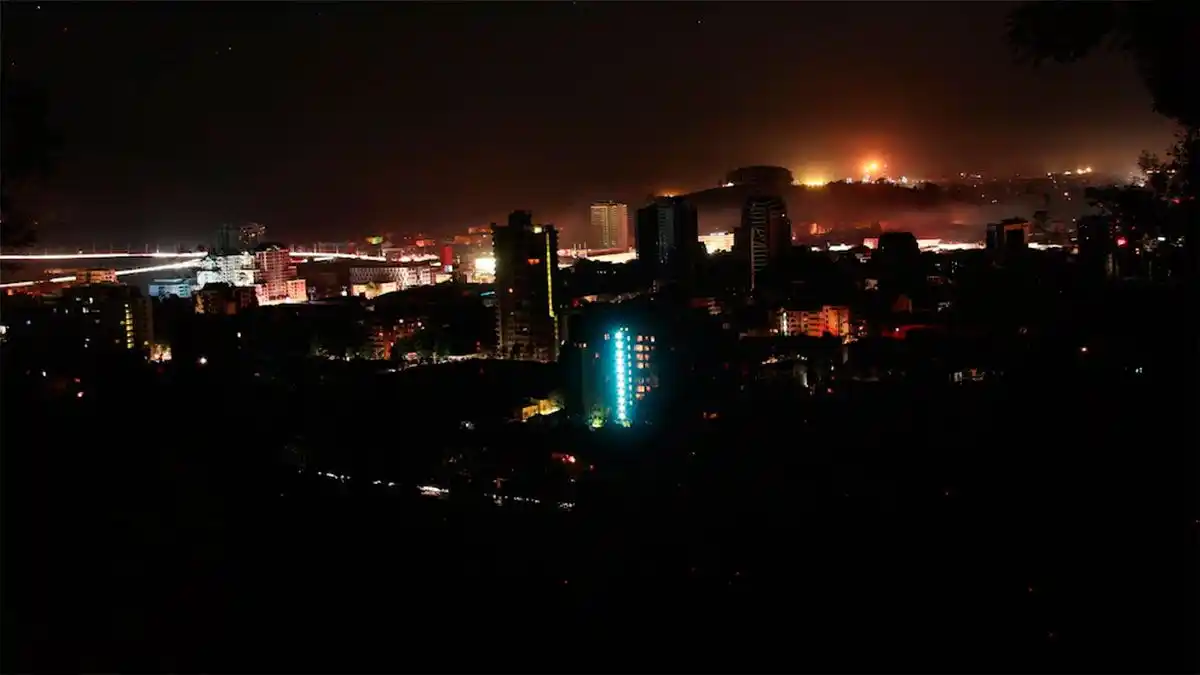 Un apagón masivo que dejó a más de un millón de personas sin luz en varias regiones.