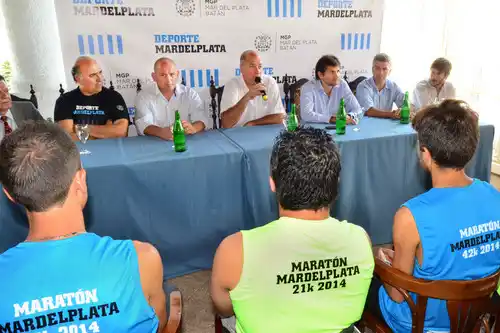 Circuito e indumentaria presentada