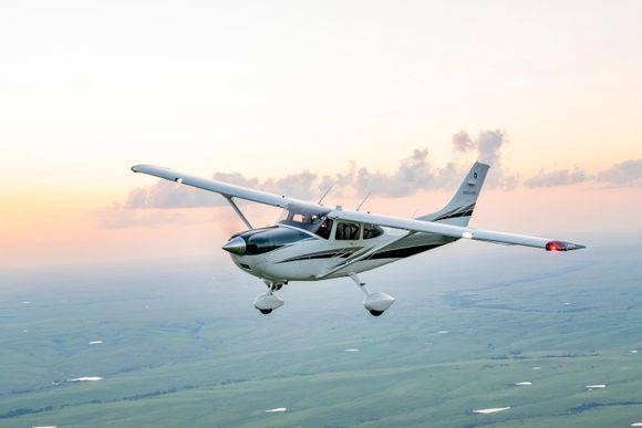 El avión que se niega a envejecer: el Cessna 182 Skylane cumple 70 años