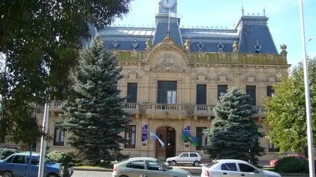 Coronel Suárez: Crisis institucional por denuncias relacionadas con sexo y alcohol en hogares de menores