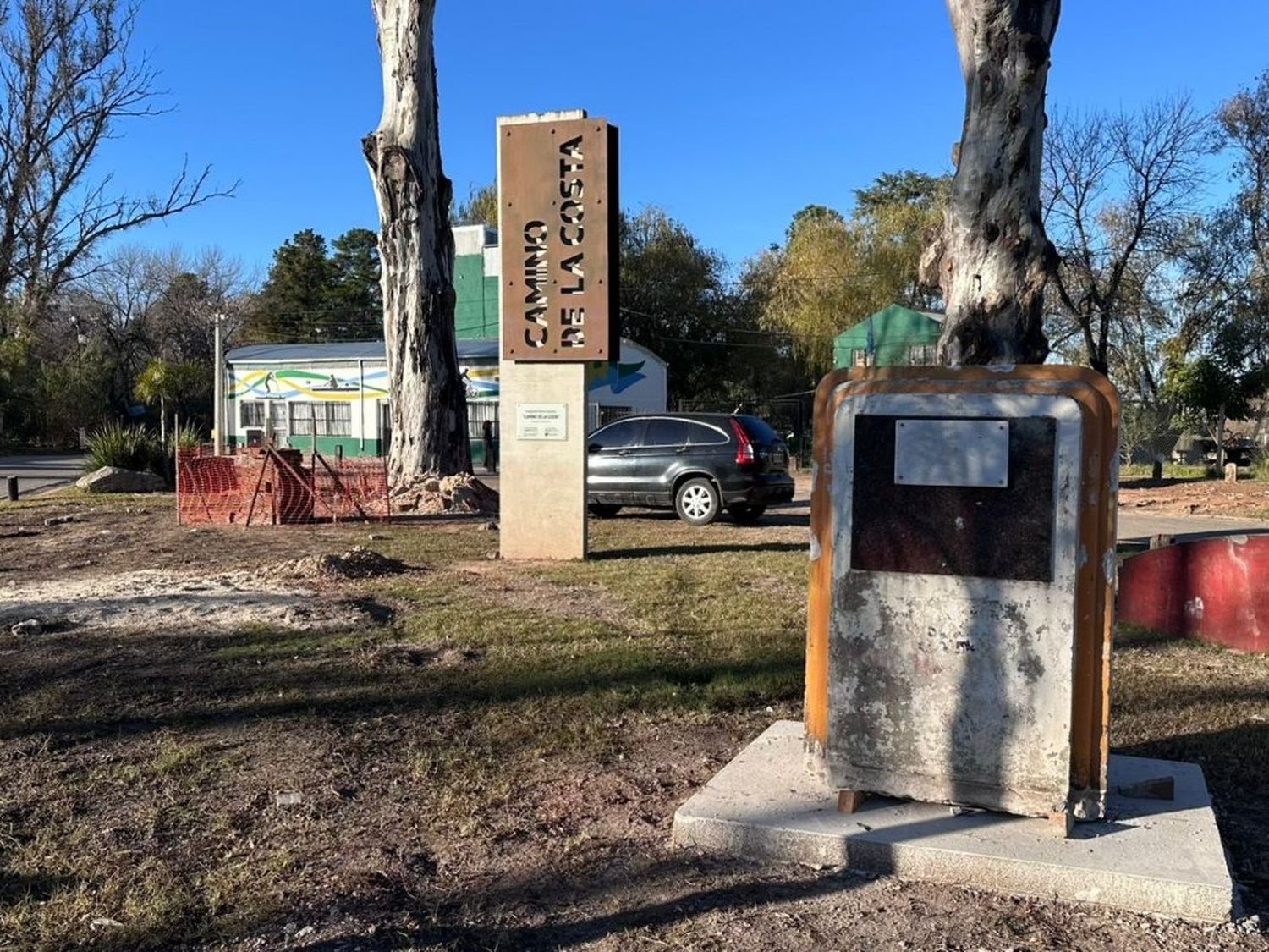 Instalarán dos monolitos en la “Plazoleta Amigos del Deporte” del Parque Unzué