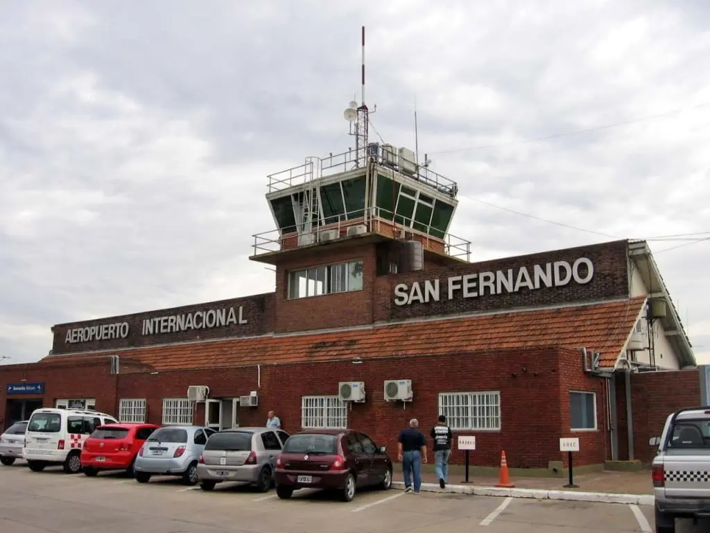 El aeropuerto desde donde salía el avión.