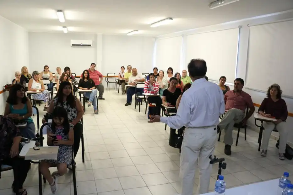 Con la presencia de profesionales, se realizó una jornada de enfermería