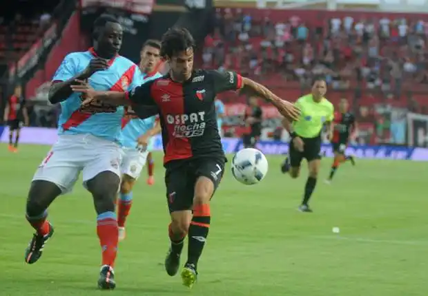 Colón recibe esta tarde a Arsenal de Sarandí