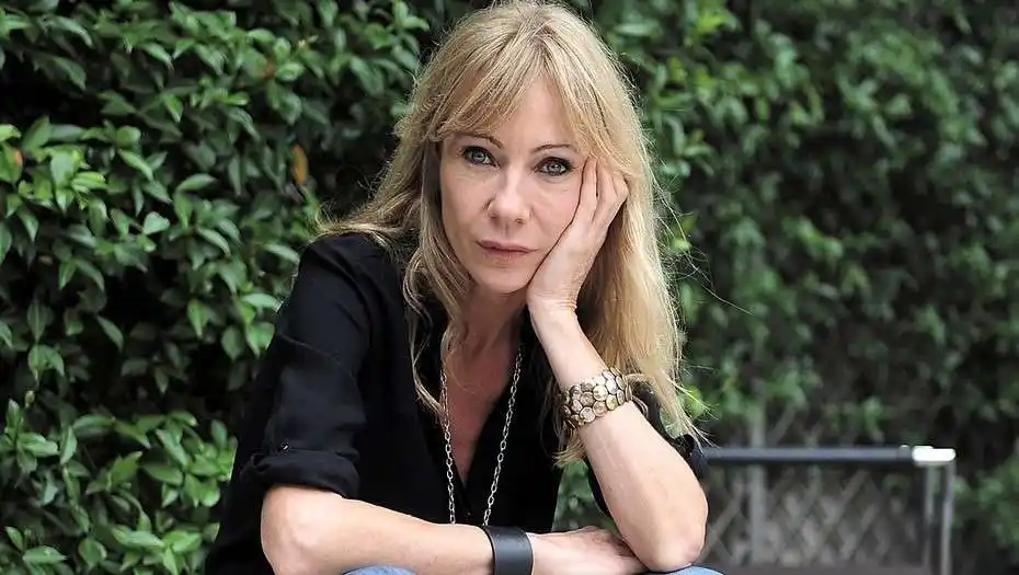 Inés Estévez furiosa: "El culto al culo de Playboy, si. Un lío por un cuerpo al natural" 