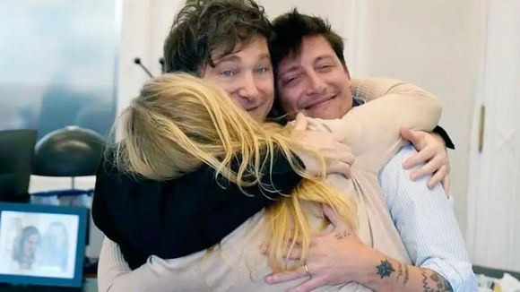 “El triángulo de hierro entre Karina Milei, Santiago Caputo y Javier Milei es cada vez menos triángulo”