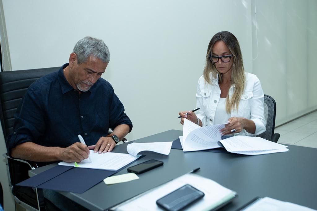 Con el objetivo de reactivar obras en Avellaneda, Galmarini firmó un convenio con Jorge Ferraresi