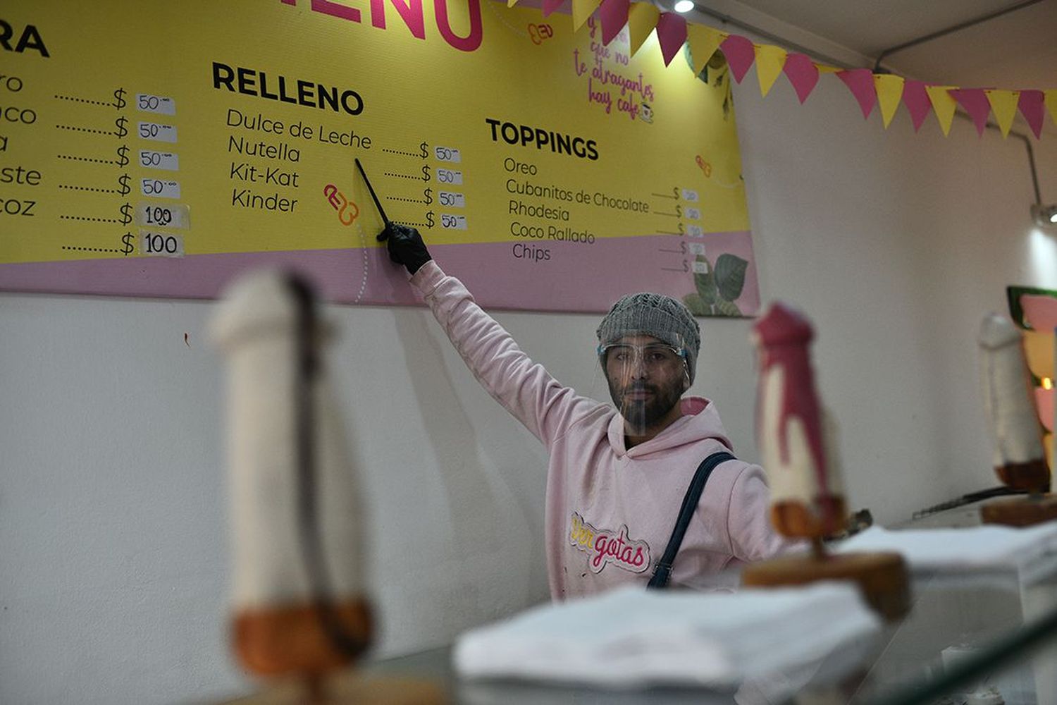 Ver Gotas: el local cordobés que vende waffles en forma de pene