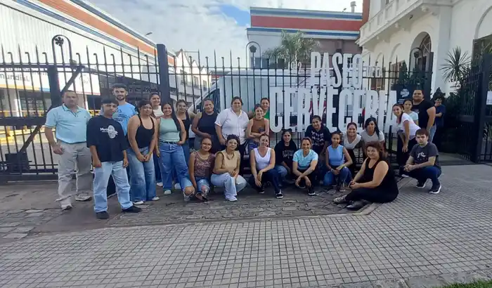 Gualeguay: alumnos de UADER cerraron el año con un viaje educativo a Santa Fe y Oro Verde
