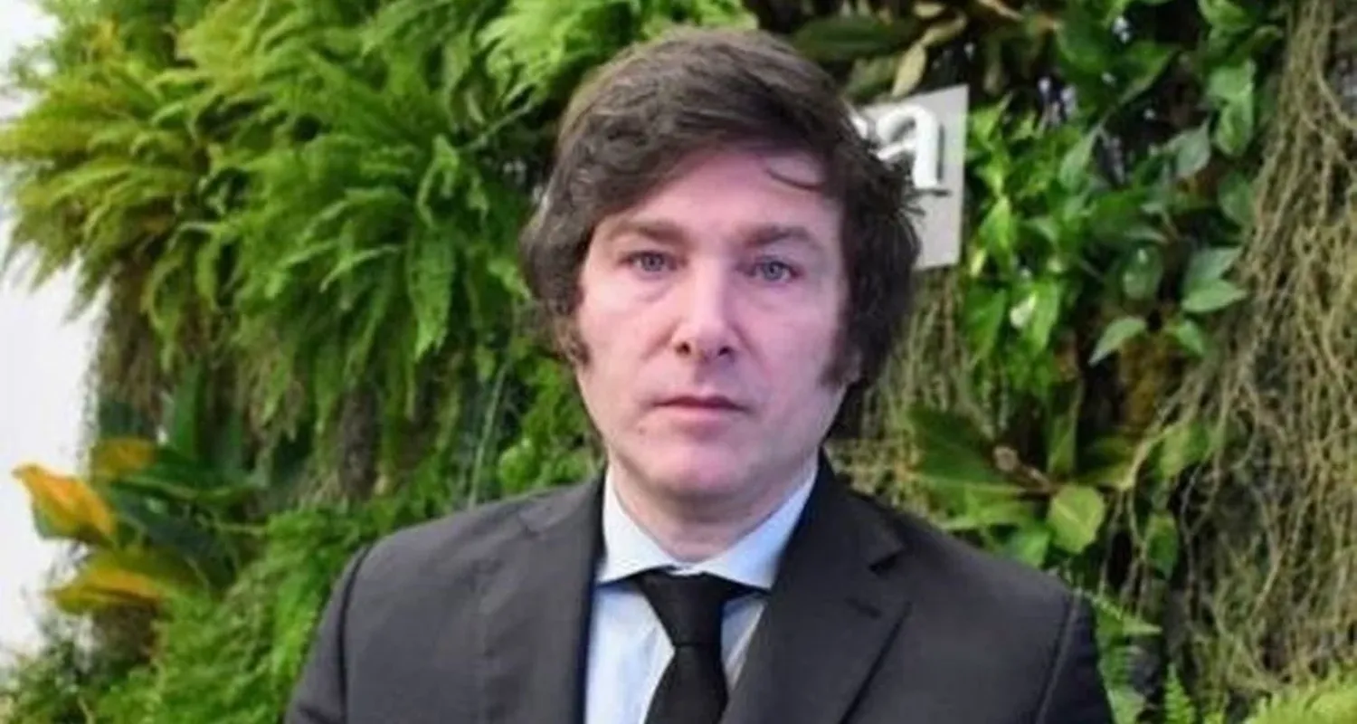 El presidente Javier Milei tal vez sea un adelantado que aclara el sexo y otros temas en una sociedad Pos Peste y en esa condición, de pastor, está brindando sus sermones, en cada declaración y ante cada hecho. Es evidente: hay una nueva concepción sobre lo moralmente posible, racionalmente aceptado e imperiosamente necesario.